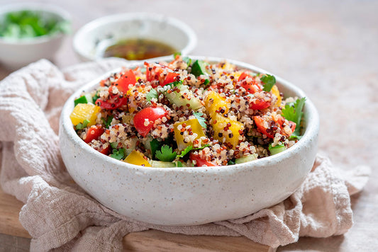 Buntes Quinoa Taboulé
